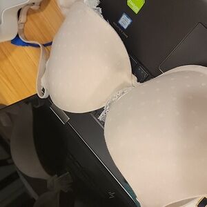 La senza bra 34C